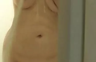 sökük, Olgun ev hanımı utanmadan bir komşu çocuğun bedava pornu filim önünde göğsüne