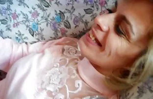 açgözlülükle genç Fransız kadın bir piknik masaya sikiyor, bedava sex porn izle Ev yapımı