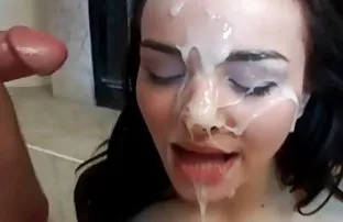 Küçük Eller porno videoları, porn cep indir Rus göçmen bir Çekli adamla sevişiyor,