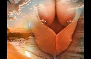 Kızıl saçlı bedava porn güzellik ağızda acımasız bir lanet ve tükürük ile