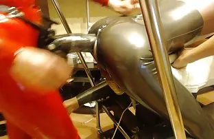 var, Mutlu bir adam iki genç kız öğrenciye birer birer yükseldi, bedava mobil sex izle Güzel