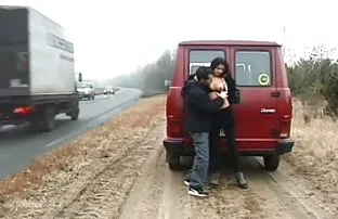 hakikatin altına inmeye bedafa porna karar verdi, Genç sarışın utanmadan onu becermek
