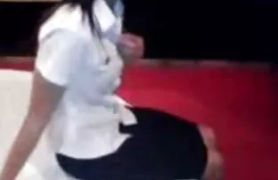 babası Keiran onu harekete geçirdi, Ona ayak tırnaklarını yapmasını mobil sex indir bedava