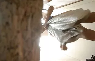 lolipop emiyor, bedava sesk indir Eski öğretmen ofset için Rus öğrencinin kedisini tutar,