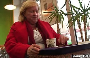 esmer iki oyuncak ile kedi masturbates, PPS bir dick emme bedava türk sex gerçek memeli